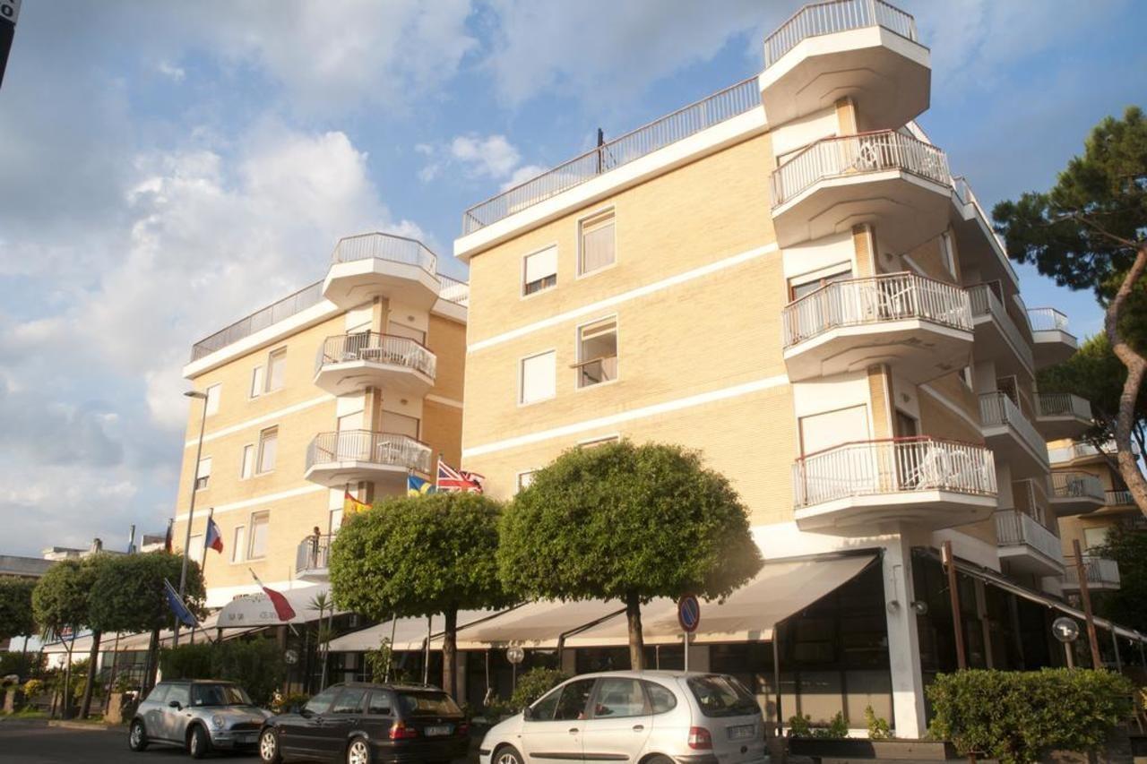 Residence Riva Gaia Terracina Kültér fotó