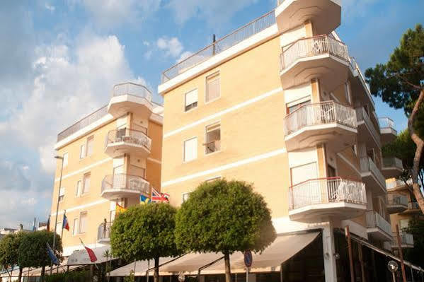 Residence Riva Gaia Terracina Kültér fotó